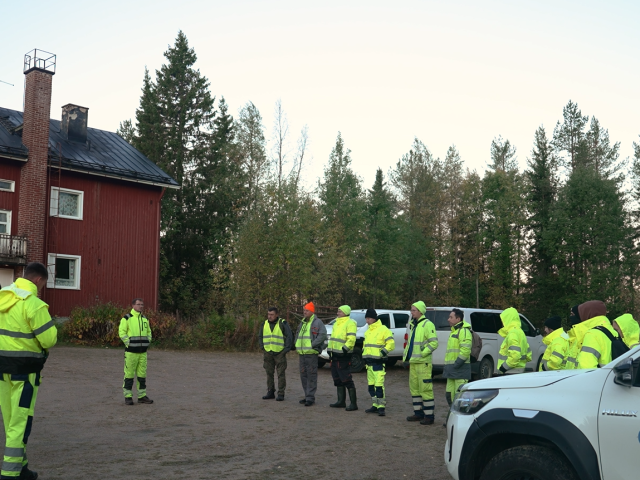 A lean and agile seismic crew